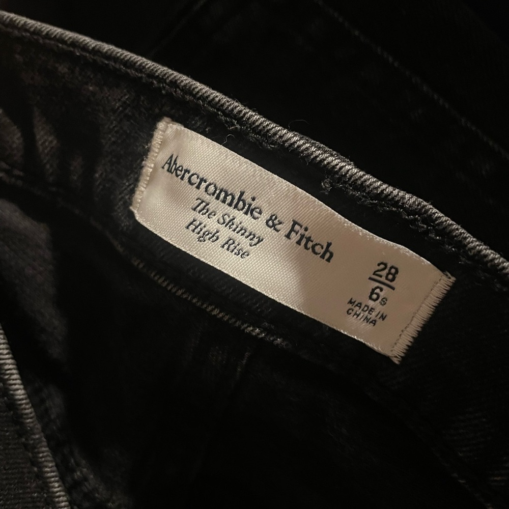 AF The Skinny High Rise front split Jean - Picture 2 of 2